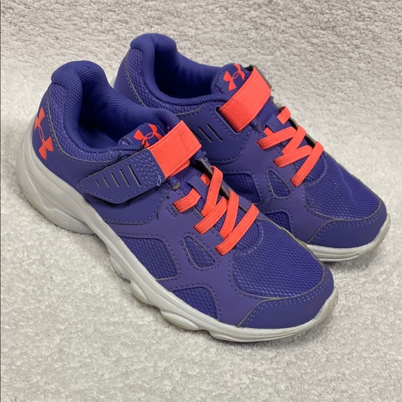 Under Armour Girls' Pre School Pace Adjustable Closure no tie sneakers 13 - Picture 1 of 9